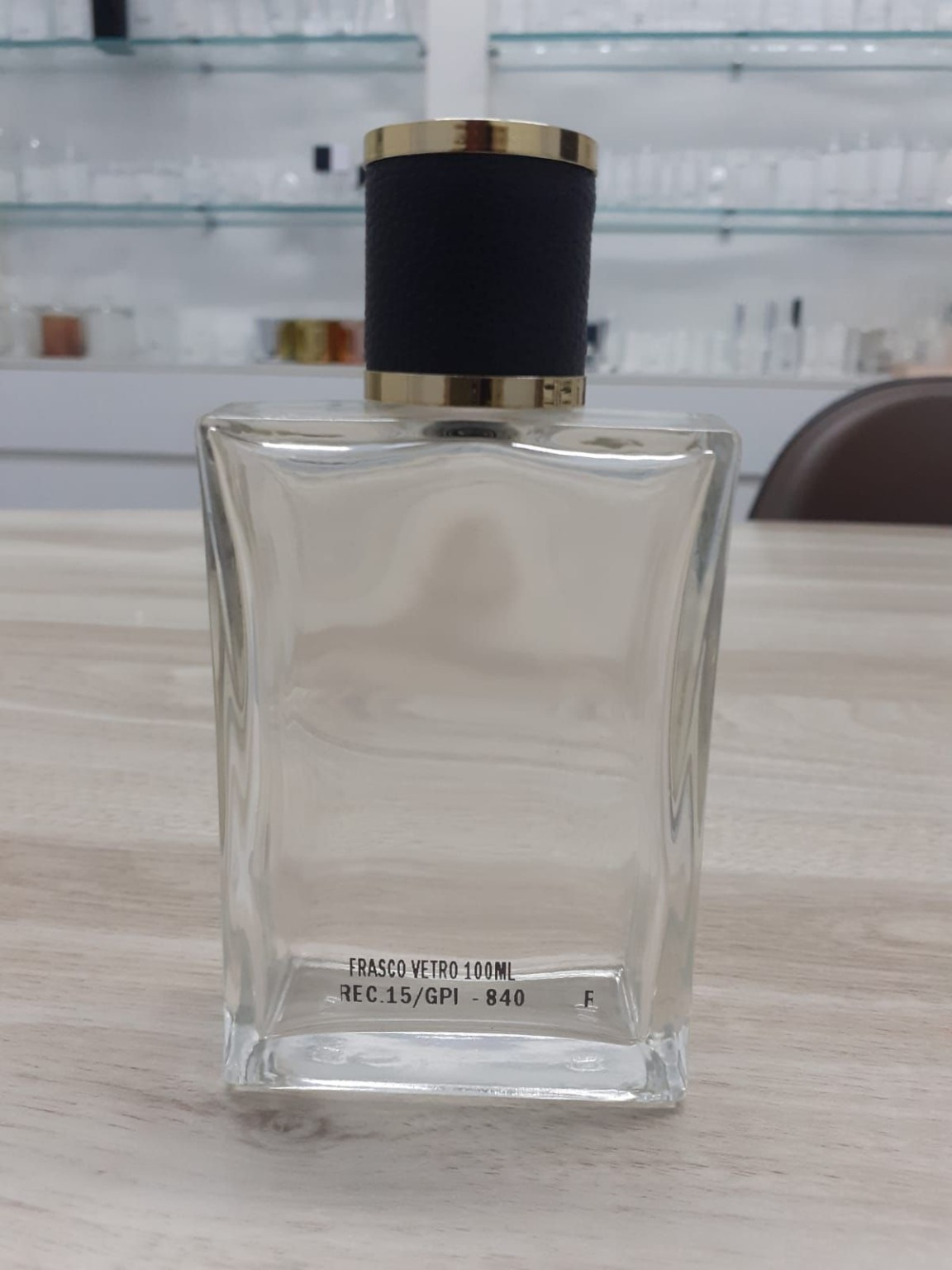 Amostra física do frasco Vetro 100 ml